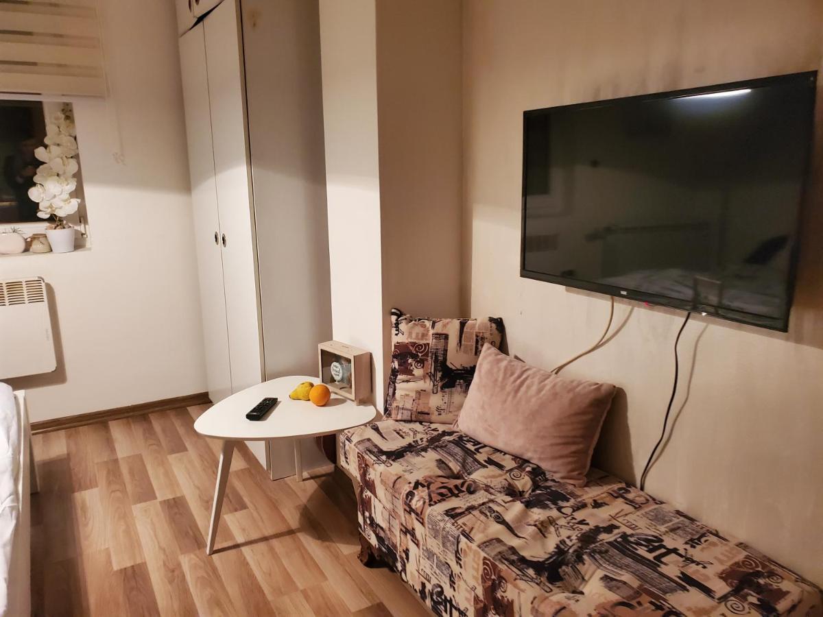 Sleep And Drive Suites Сараево Экстерьер фото
